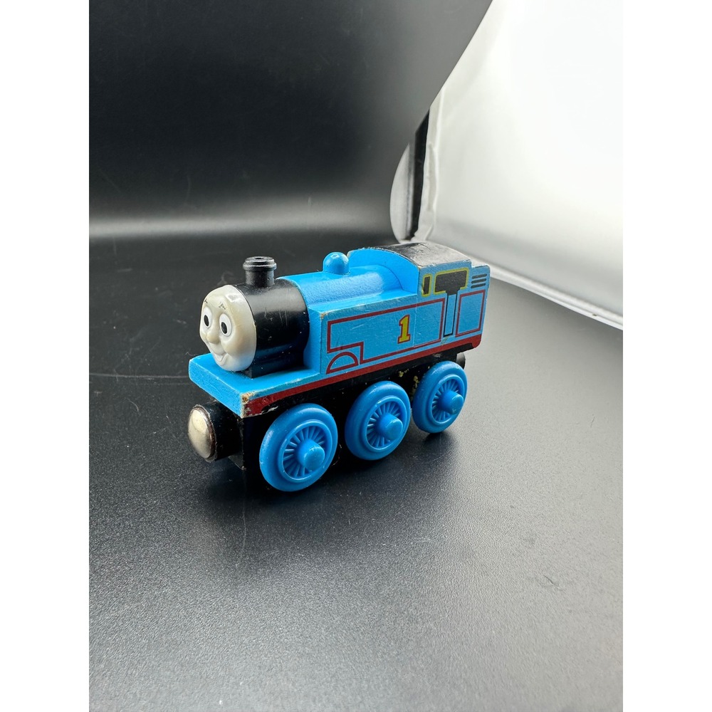 Thomas the Tank Engine Wooden Railway Train 2002 Gullane Blue No 1 Magnetic Toy - Picture 2 of 15